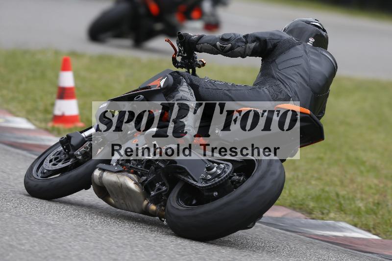 /Archiv-2024/13 22.04.2024 Plüss Moto Sport ADR/Freies Fahren/9